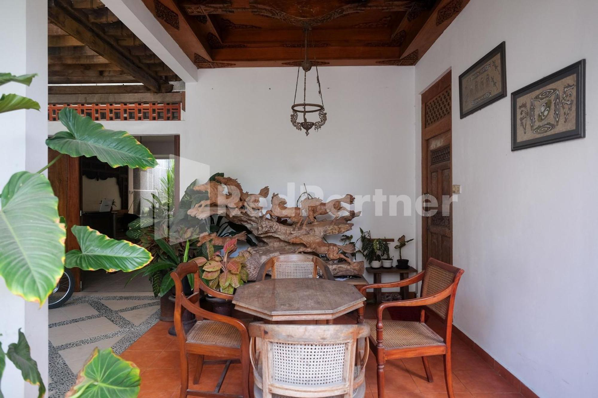 Отель Ndliman House Near Ugm Jogja Mitra Reddoorz Kejayan Экстерьер фото